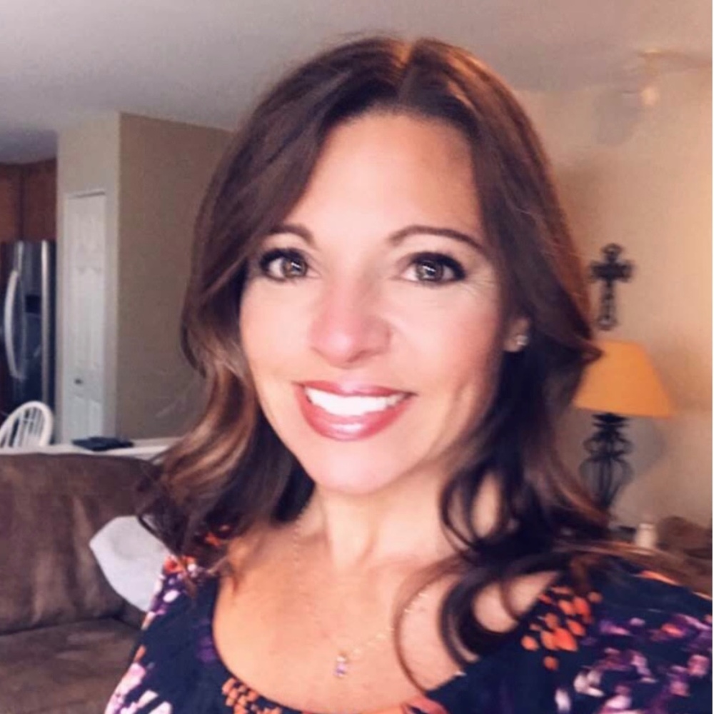 Meet your Posher, Michele